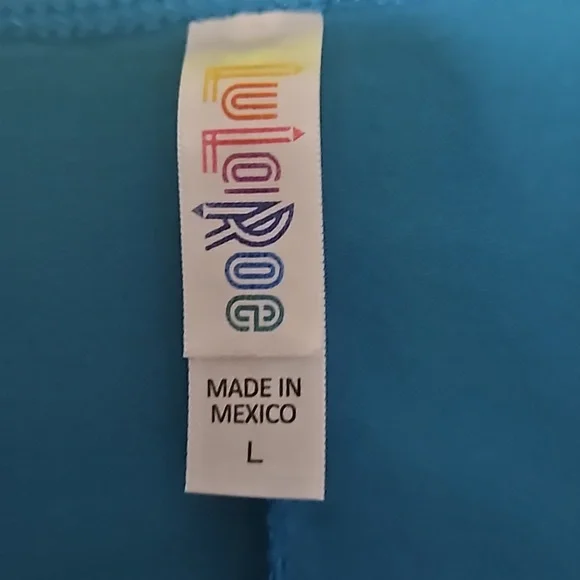 2 Large LuLaRoe Shirts = 1 Irma and 1 Tunic with side slits - Picture 8 of 9